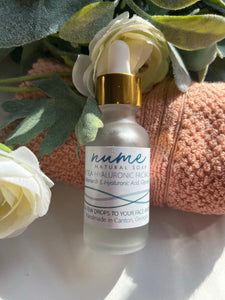 Hyaluronic Facial Serum with Green Tea